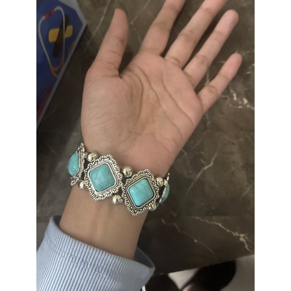 Chunky bracelet Vintage style statement turquoise blue silver  boho bracelet - Picture 3 of 6